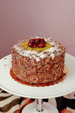 Masada lezzetli bir pasta var.