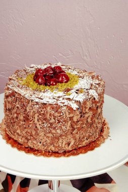 Masada lezzetli bir pasta var.