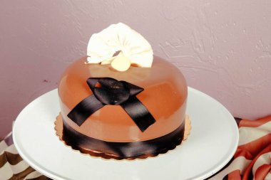 Masada lezzetli bir pasta var.