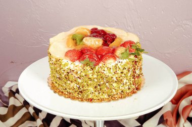 Masada lezzetli bir pasta var.