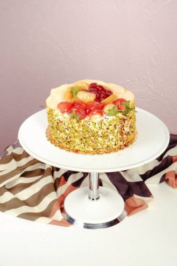 Masada lezzetli bir pasta var.