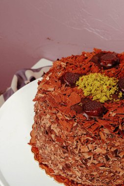 Masada lezzetli bir pasta var.