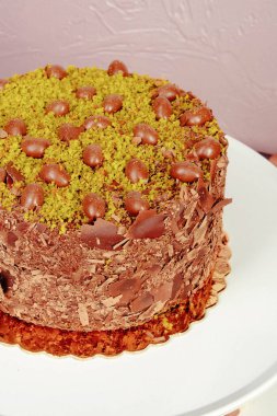 Masada lezzetli bir pasta var.