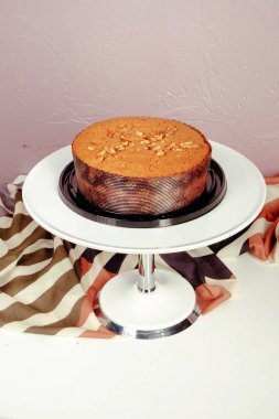 Masada lezzetli bir pasta var.