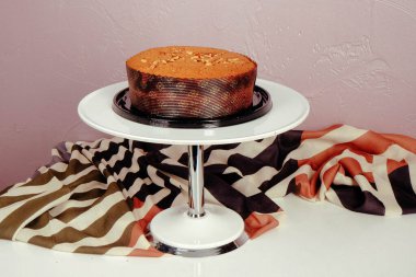 Masada lezzetli bir pasta var.