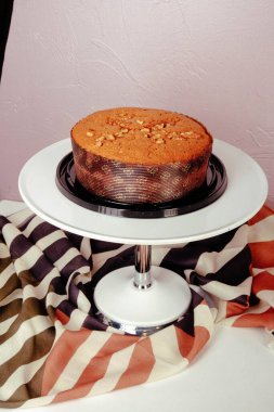 Masada lezzetli bir pasta var.