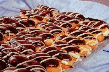 Masada lezzetli bir pasta var.