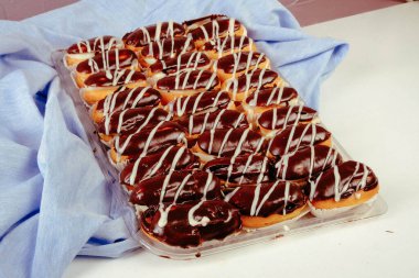 Masada lezzetli bir pasta var.