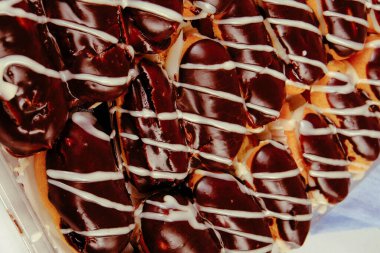 Masada lezzetli bir pasta var.