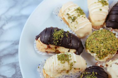 Masada lezzetli bir pasta var.