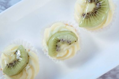 Masada lezzetli bir pasta var.