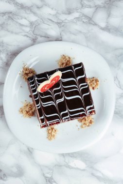 Masada lezzetli bir pasta var.