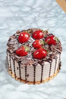 Masada lezzetli bir pasta var.