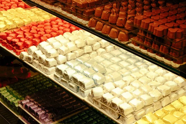 Een Heleboel Verschillende Chocolade Pralines — Stockfoto