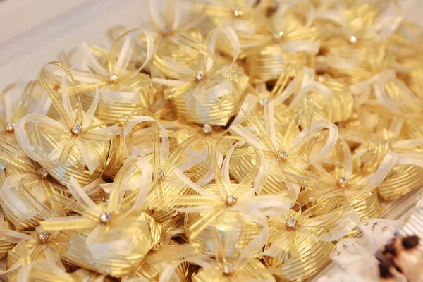 bir sürü değişik çikolatalı pralin