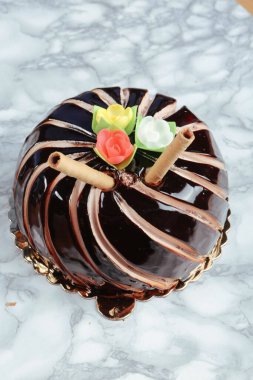 Masada lezzetli bir pasta var.