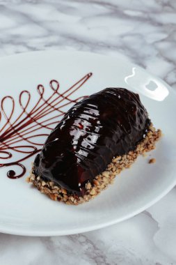 Masada lezzetli bir pasta var.