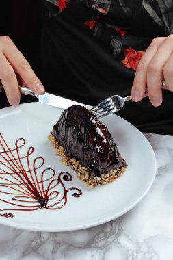 Masada lezzetli bir pasta var.