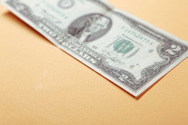 Bir sürü nakit bize dolar