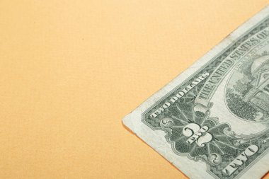 Bir sürü nakit bize dolar