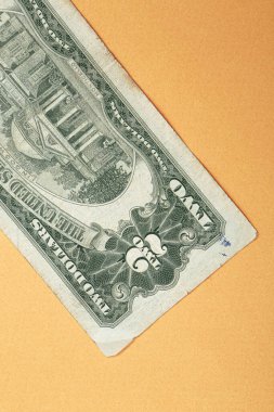 Bir sürü nakit bize dolar