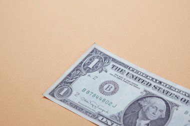 Bir sürü nakit bize dolar
