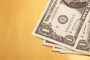 Bir sürü nakit bize dolar