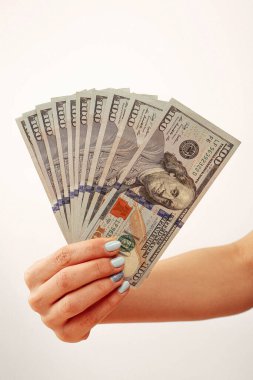 Bir sürü nakit bize dolar