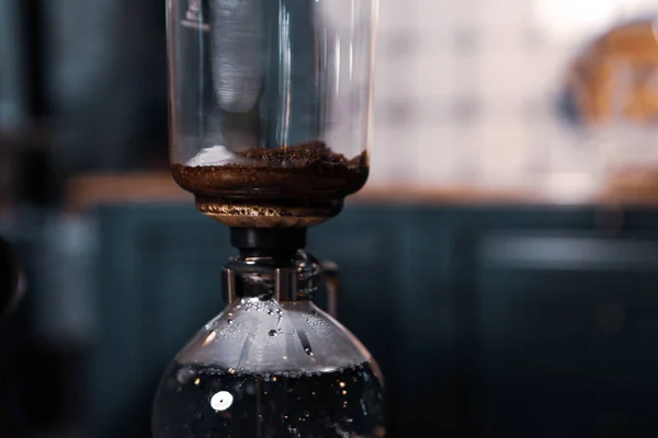 Barista Is Boil Water In Syphon Device For Alternative Brewing Coffee  Siphon Vacuum Pot For Mixing Coffee With Boiling Water Stock Photo -  Download Image Now - iStock