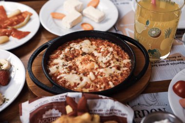 zengin ve leziz Türk Kahvaltı