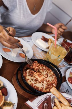 zengin ve leziz Türk Kahvaltı