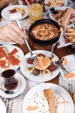 zengin ve leziz Türk Kahvaltı