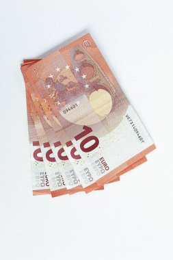 Multi Euro Dolar, farklı türde yeni nesil banknotlar, bitcoin