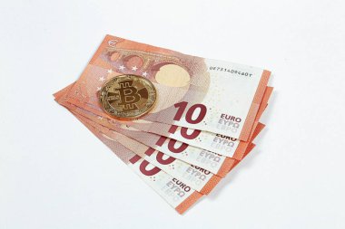 Multi Euro Dolar, farklı türde yeni nesil banknotlar, bitcoin