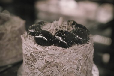 Masada lezzetli bir pasta var.