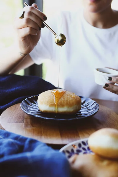 Delicioso Pão Assado Estético Natural — Fotografia de Stock