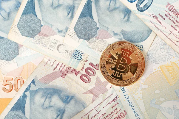 Turkiska Lira Sedlar Och Bitcoin — Stockfoto