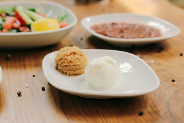 Geleneksel Türk ve Yunan yemek meze masası