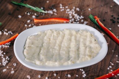 Geleneksel Türk ve Yunan yemek meze masası