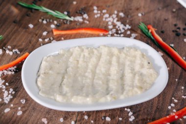 Geleneksel Türk ve Yunan yemek meze masası