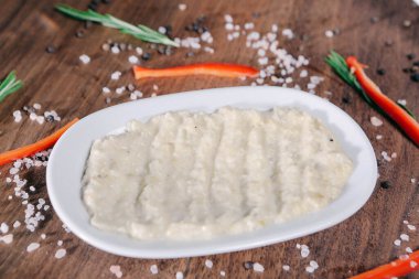 Geleneksel Türk ve Yunan yemek meze masası