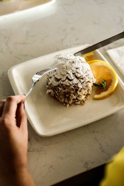 Masada lezzetli bir pasta var.