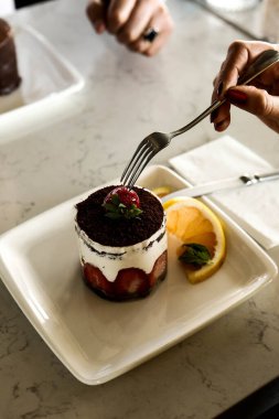 Masada lezzetli bir pasta var.