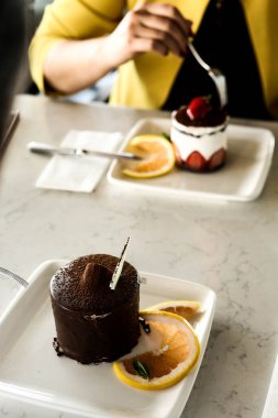 Masada lezzetli bir pasta var.