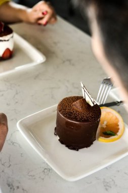 Masada lezzetli bir pasta var.