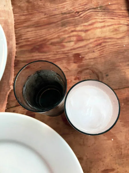 Table Manger Traditionnelle Turque Grecque Avec Boissons Alcoolisées Spéciales Raki — Photo