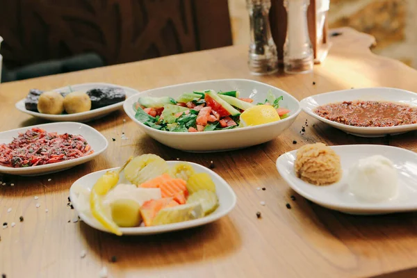 Traditionelles Türkisches Und Griechisches Dinner Meze Tisch — Stockfoto