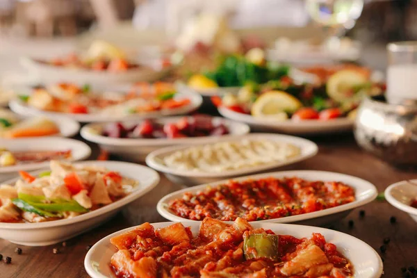 Hagyományos Török Görög Vacsora Meze Asztal — Stock Fotó