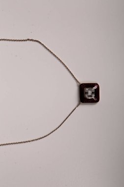 Elmas Mücevherler ve Moda Mücevherleri