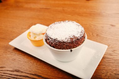 dondurma çikolatalı sufle